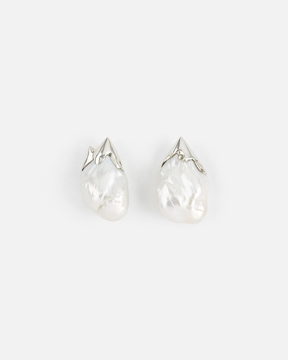 pearl studs with silver summit