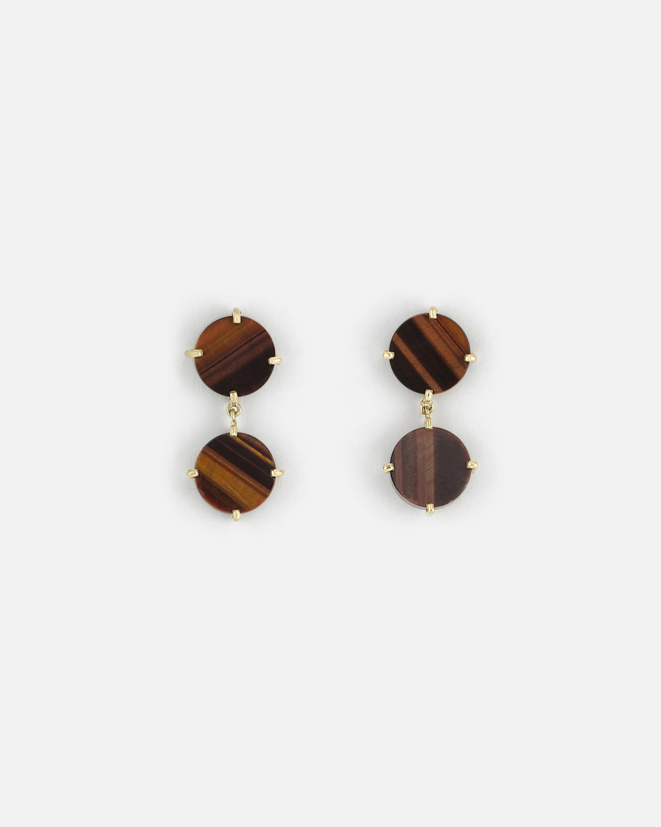 round tigers eyes earrings in gold
