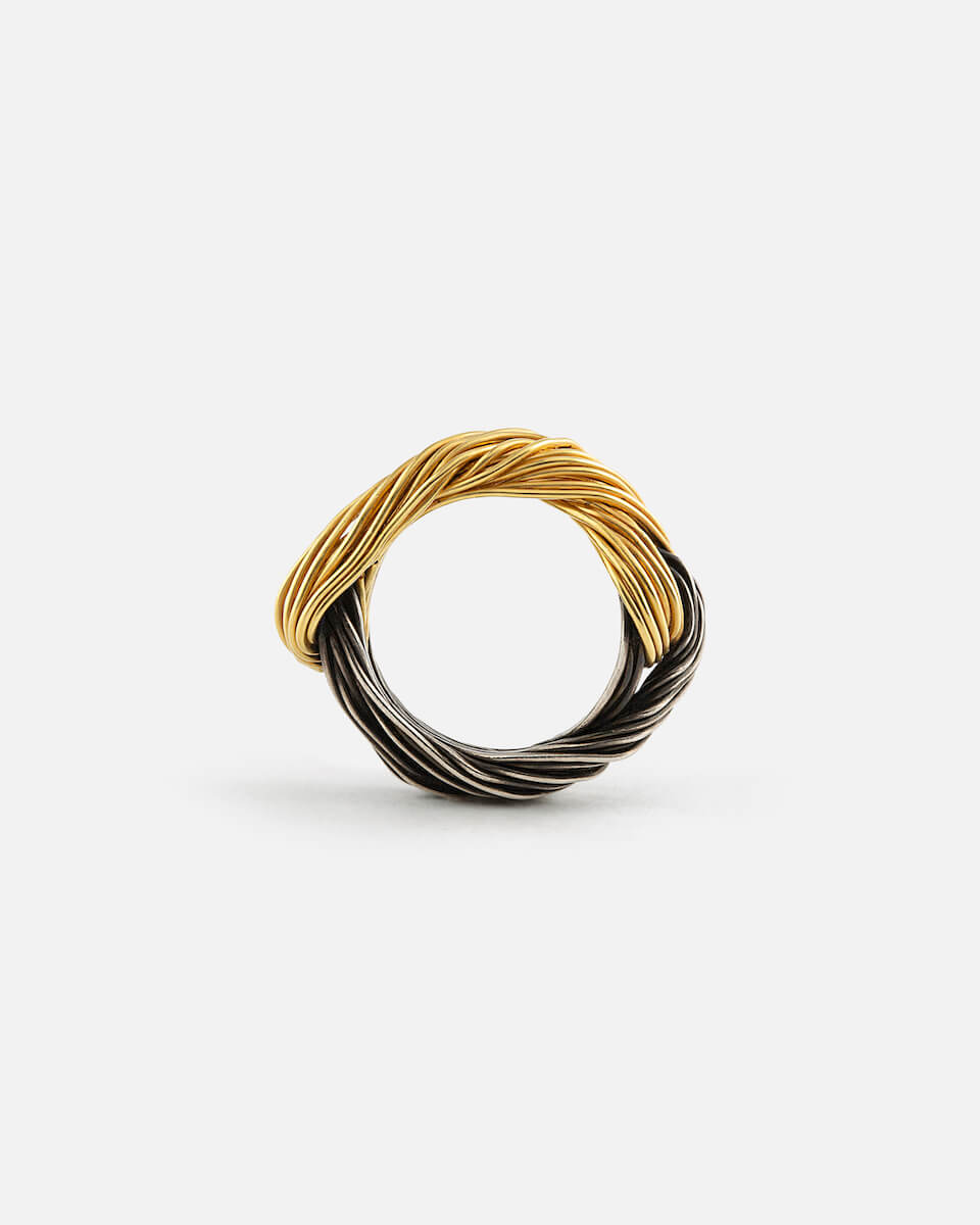 wire ring in gold and silver