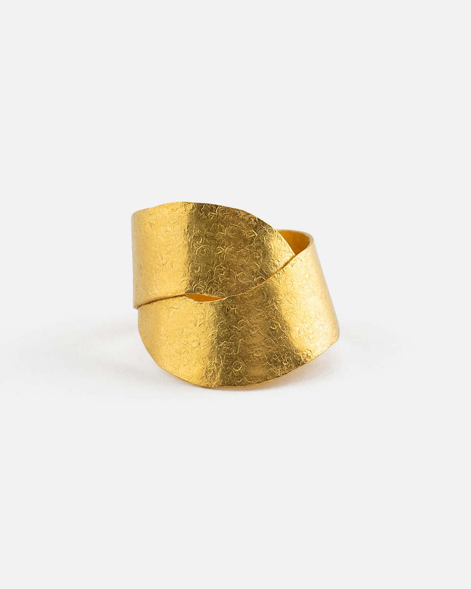 hammered fine gold ring 4
