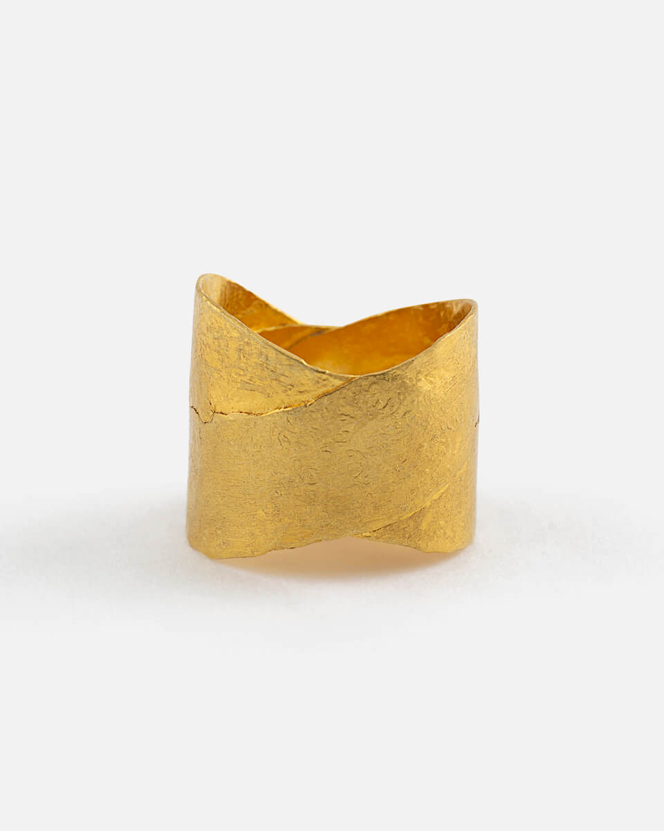 hammered fine gold ring 3